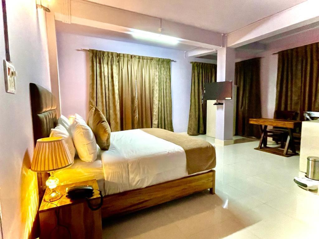 La Colline Resort Kohima Exteriér fotografie