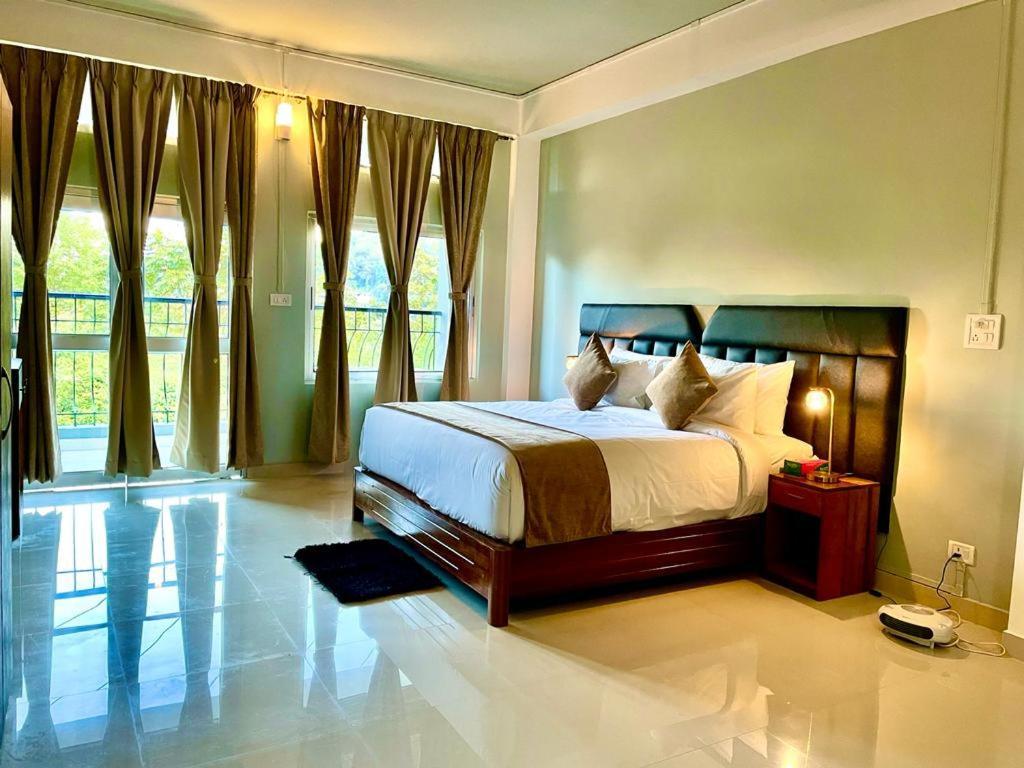 La Colline Resort Kohima Exteriér fotografie